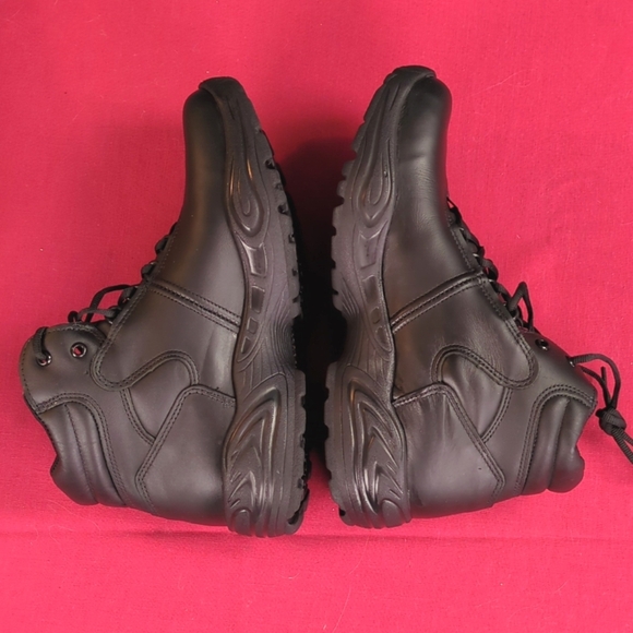 Mens Reebok Black Chukka Boots Size 11 M  NIB - Picture 2 of 10